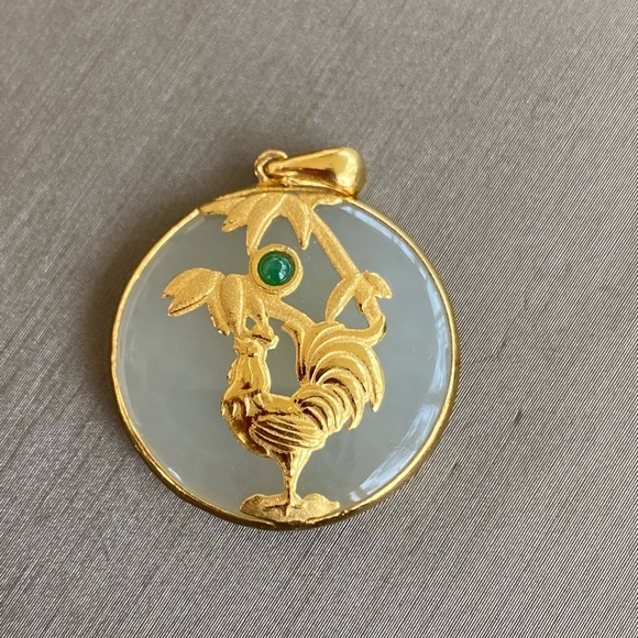 Chow Tai Foo- Vintage 24K solid Gold with rooster Jade pendant, fengshui piece - Picture 1 of 7